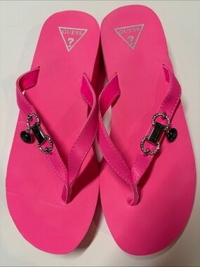 Guess Neon Pink Platform Flip Flops Rhinestone Logo Sandals Size 8